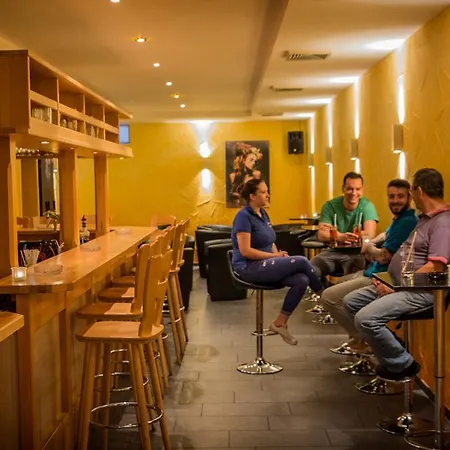 Cortina Gæstehus 3*